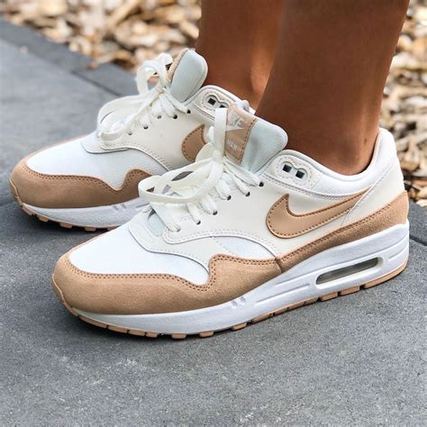 nike air max 1 black beige